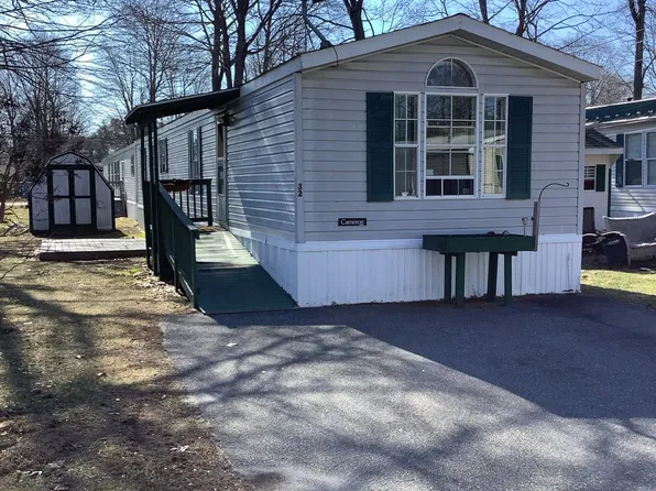 32 Shea St #32S, Brunswick, ME 04011