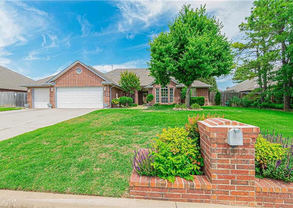 1st image of 10912 Gateshead Dr