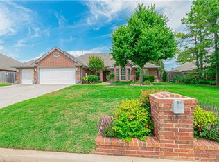 10912 Gateshead Dr, Oklahoma City, OK 73170