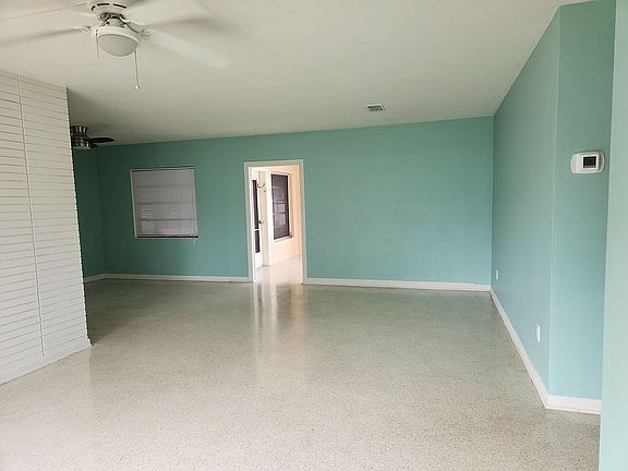 2nd image of 1448 Rose St