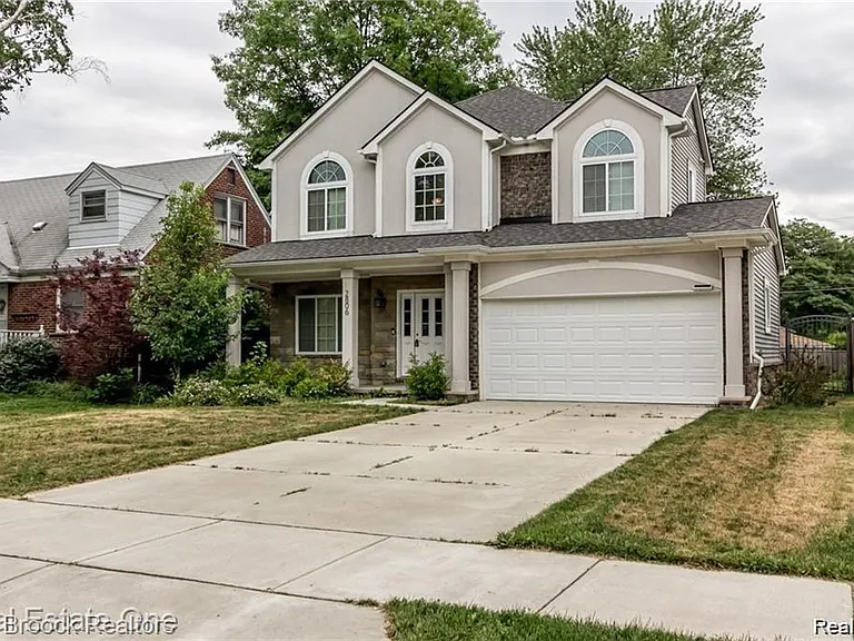 2806 Benjamin Ave — Photo 1