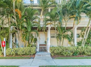 10399 Paradise Blvd APT 102, Treasure Island, FL 33706
