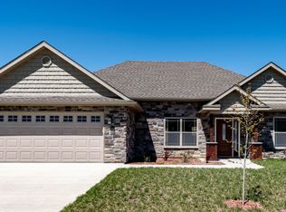 4709 Stone Mountain Pkwy, Columbia, MO 65201