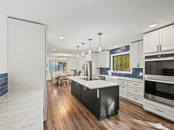 4th image of 4104 276th Street E