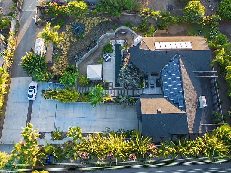 1072 Urania Ave — Photo 36