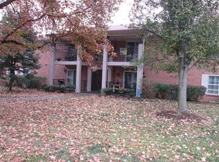 1005 Forest Park Rd, Louisville, KY 40223