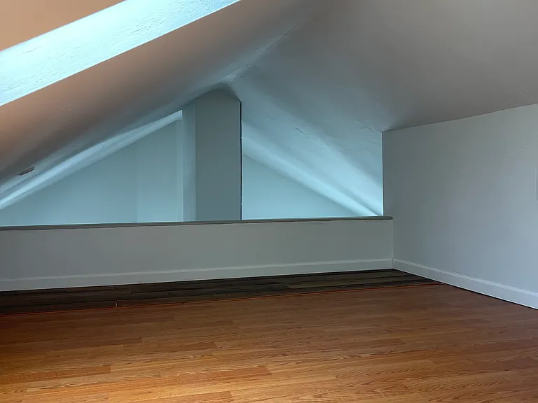 1615 Linwood St #1615 — Photo 7