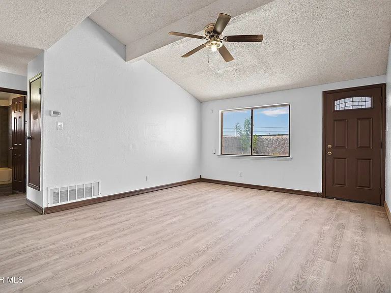 6713 Heartstone Ct — Photo 21