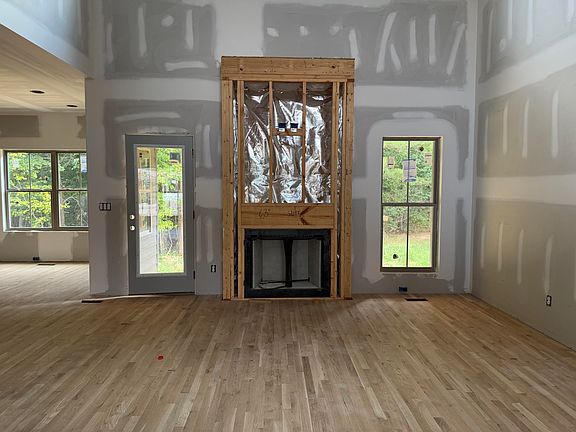 4th image of 1724 Ritz Way #8