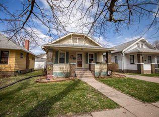 911 Sycamore St, Muscatine, IA 52761