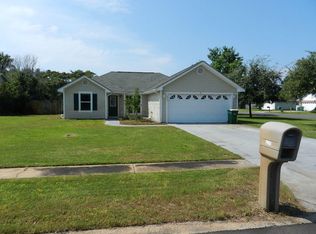 8901 Colony Ridge Cir, Navarre, FL 32566