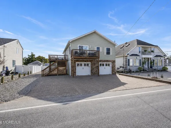 334 E Bayview Avenue, Ocean Gate, NJ 08740