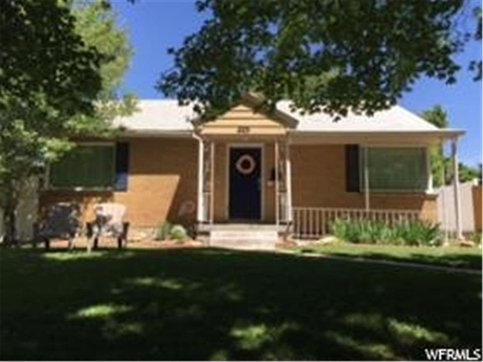 1st image of 2231 E Redondo Ave