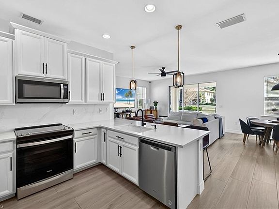 3rd image of 10813 Alvara WAY