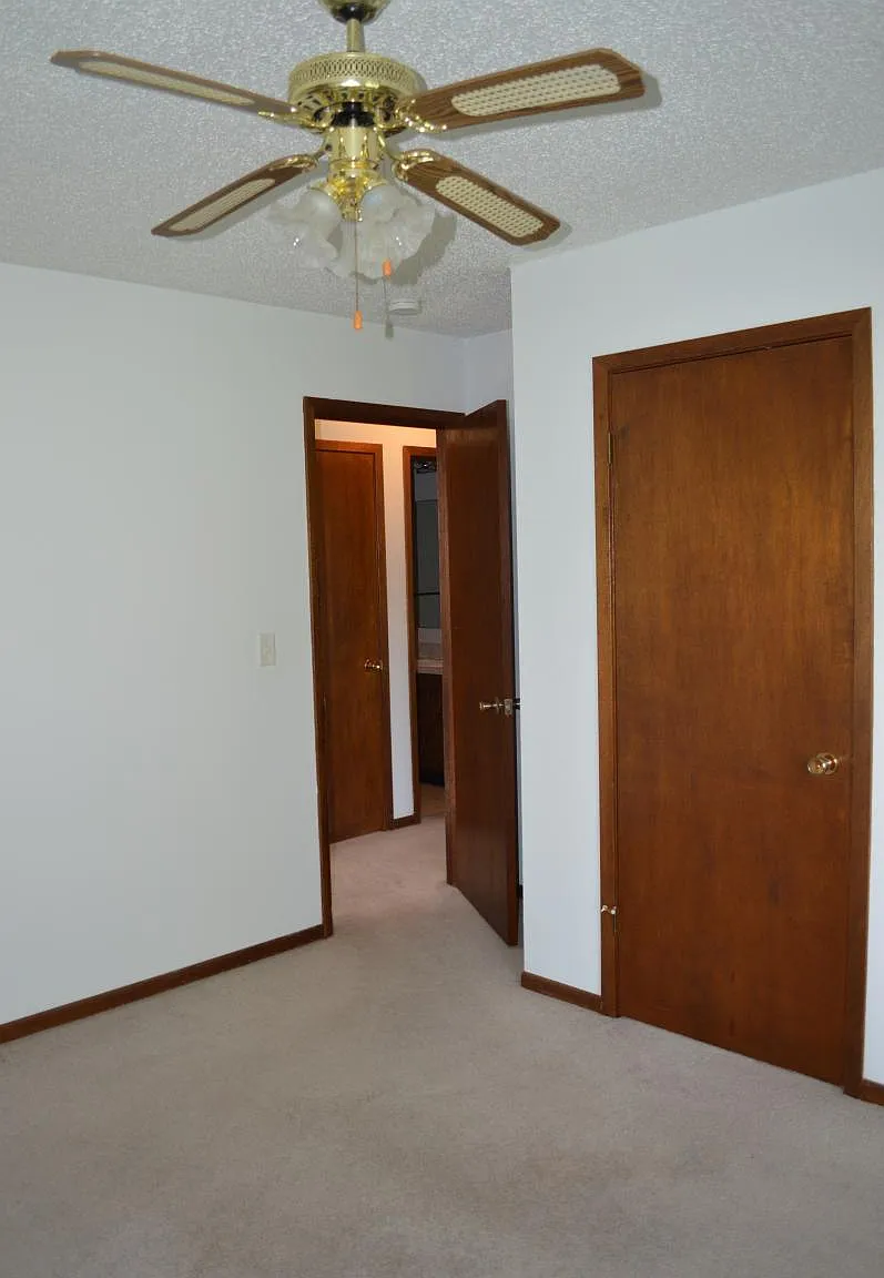 3 bed, $1,195 — Photo 4