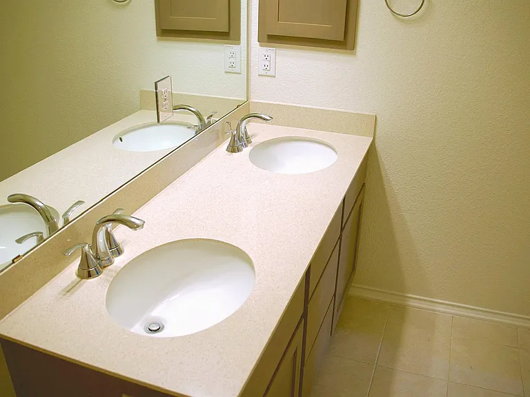 211 Pitkin Dr — Photo 16