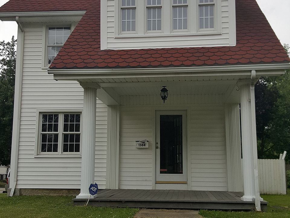 1st image of 1384 Aster Ave
