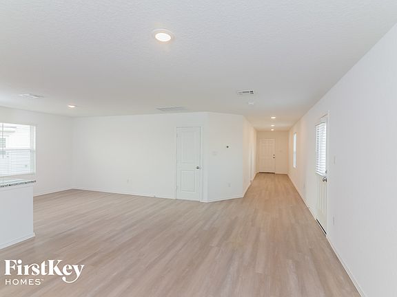 3rd image of 10239 Mesa Medina