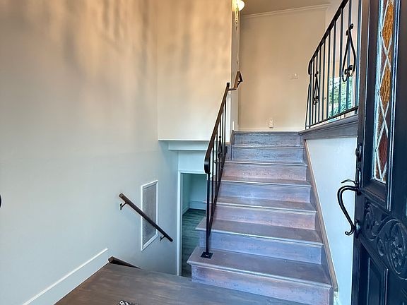 Entry way