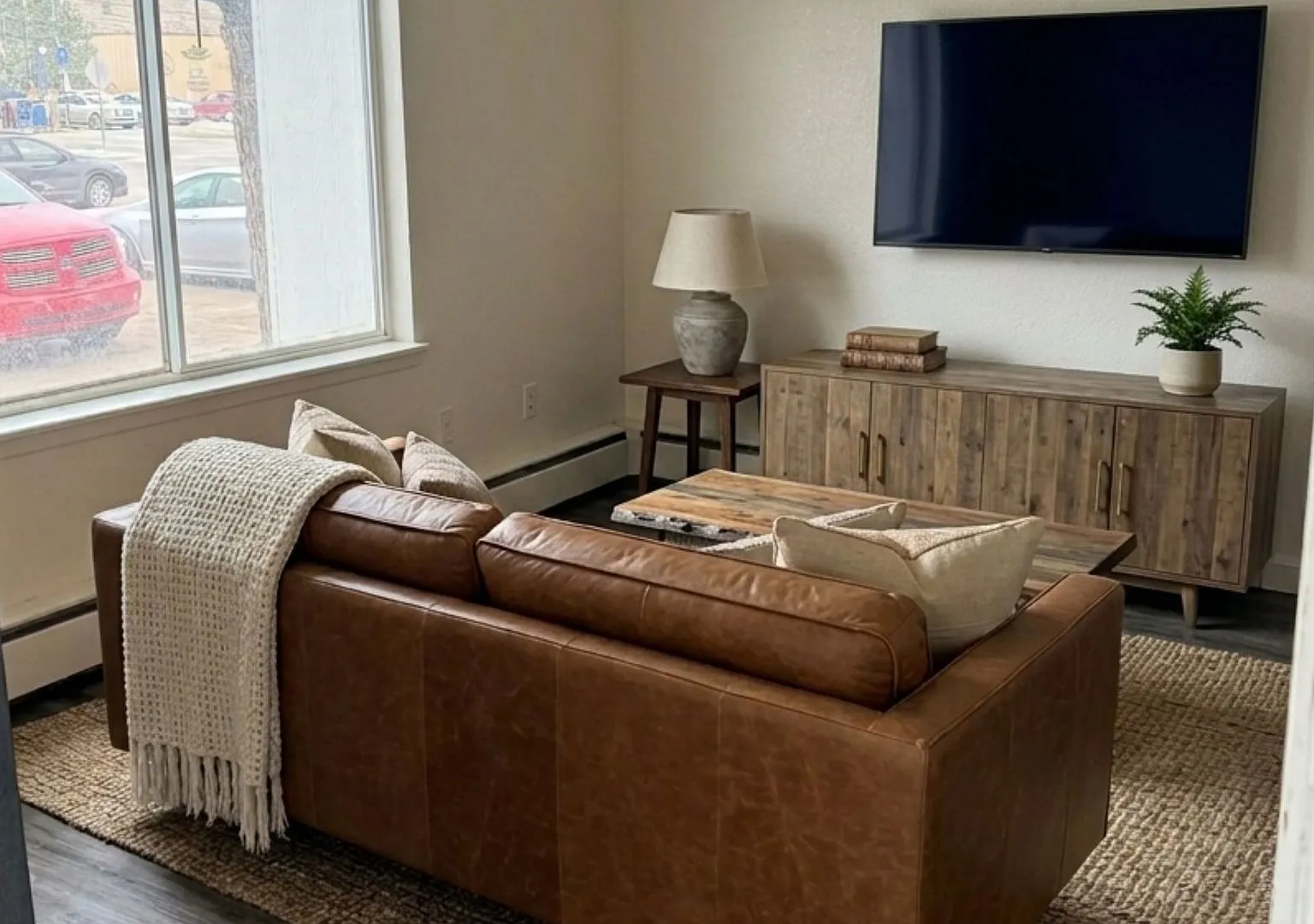 Silver Valley Apartments — Photo 1