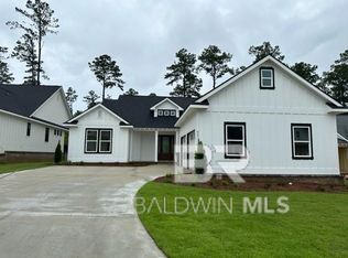 807 Geranium Dr, Fairhope, AL 36532