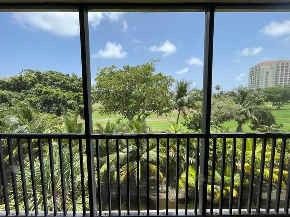 20335 N Country Club Dr #304, Aventura, FL 33180