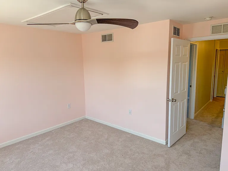 687 State St — Photo 14