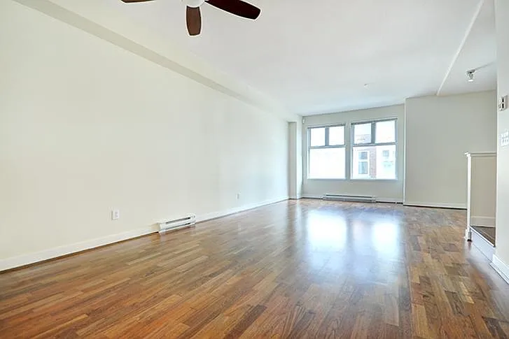 6558 Arbutus St — Photo 13