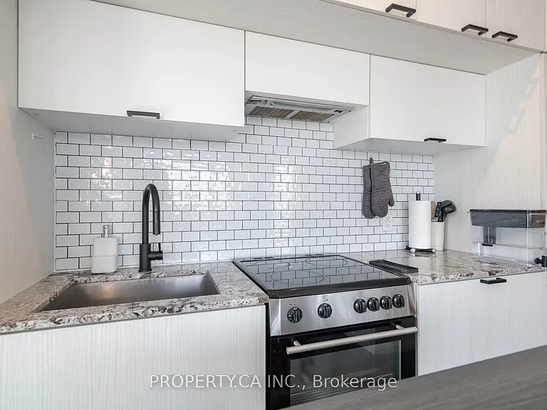 159 Dundas St E #1506 — Photo 7