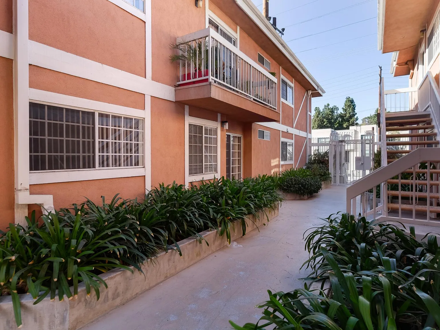 Garden View Apartments — Photo 3