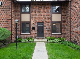 18W143 Kirkland Ln, Villa Park, IL 60181