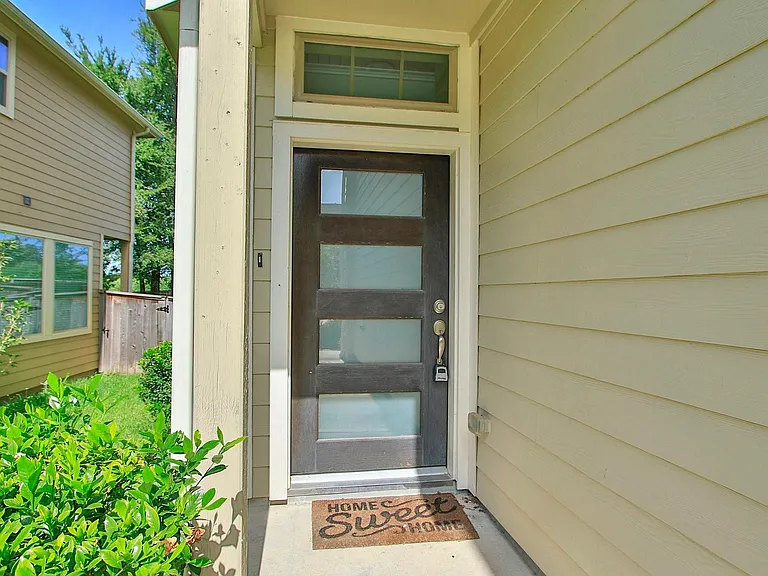 239 Biltmore Loop — Photo 6