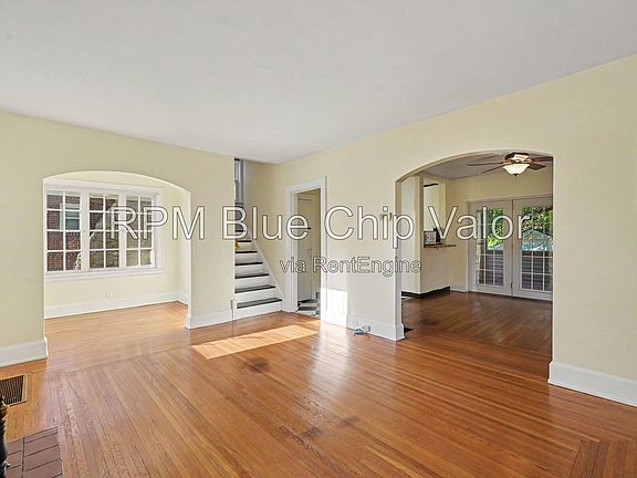 3rd image of 6735 Plainfield Rd