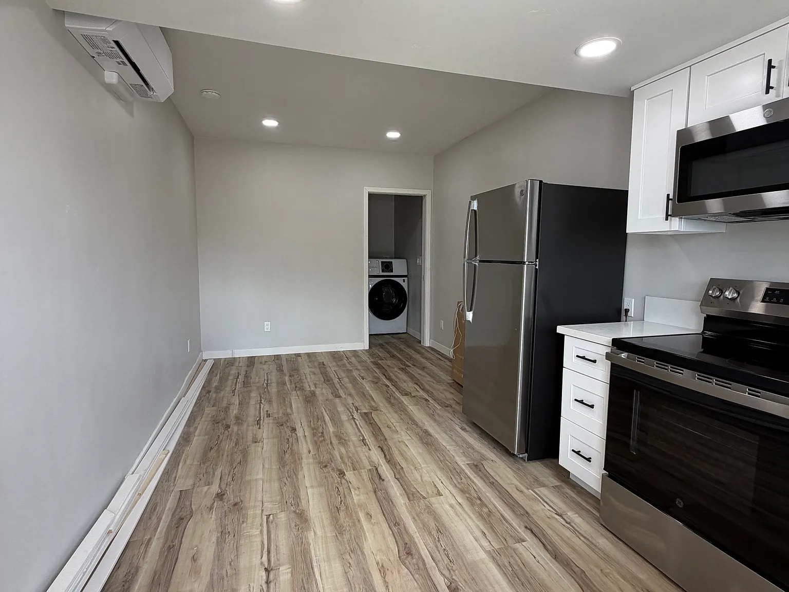 Studio, $1,850 — Photo 2