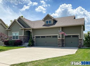 2604 NE Chevalia Ct, Grimes, IA 50111