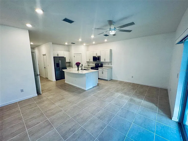 8525 Lunar Skye St — Photo 4