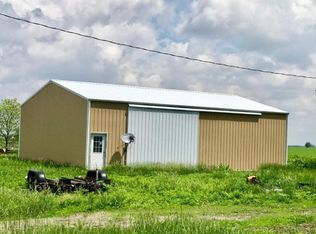 14208 N 1300th St, Paris, IL 61944