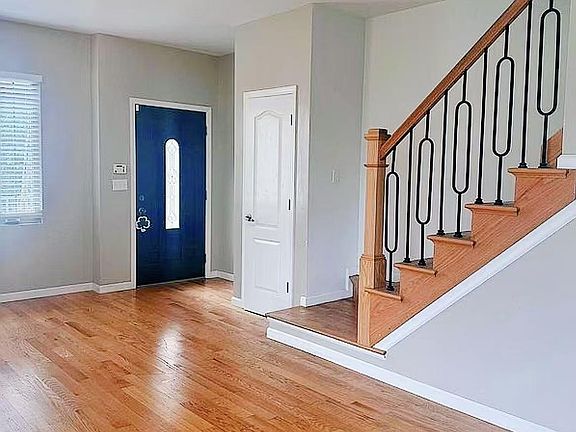 2nd image of 324 Kiswick St