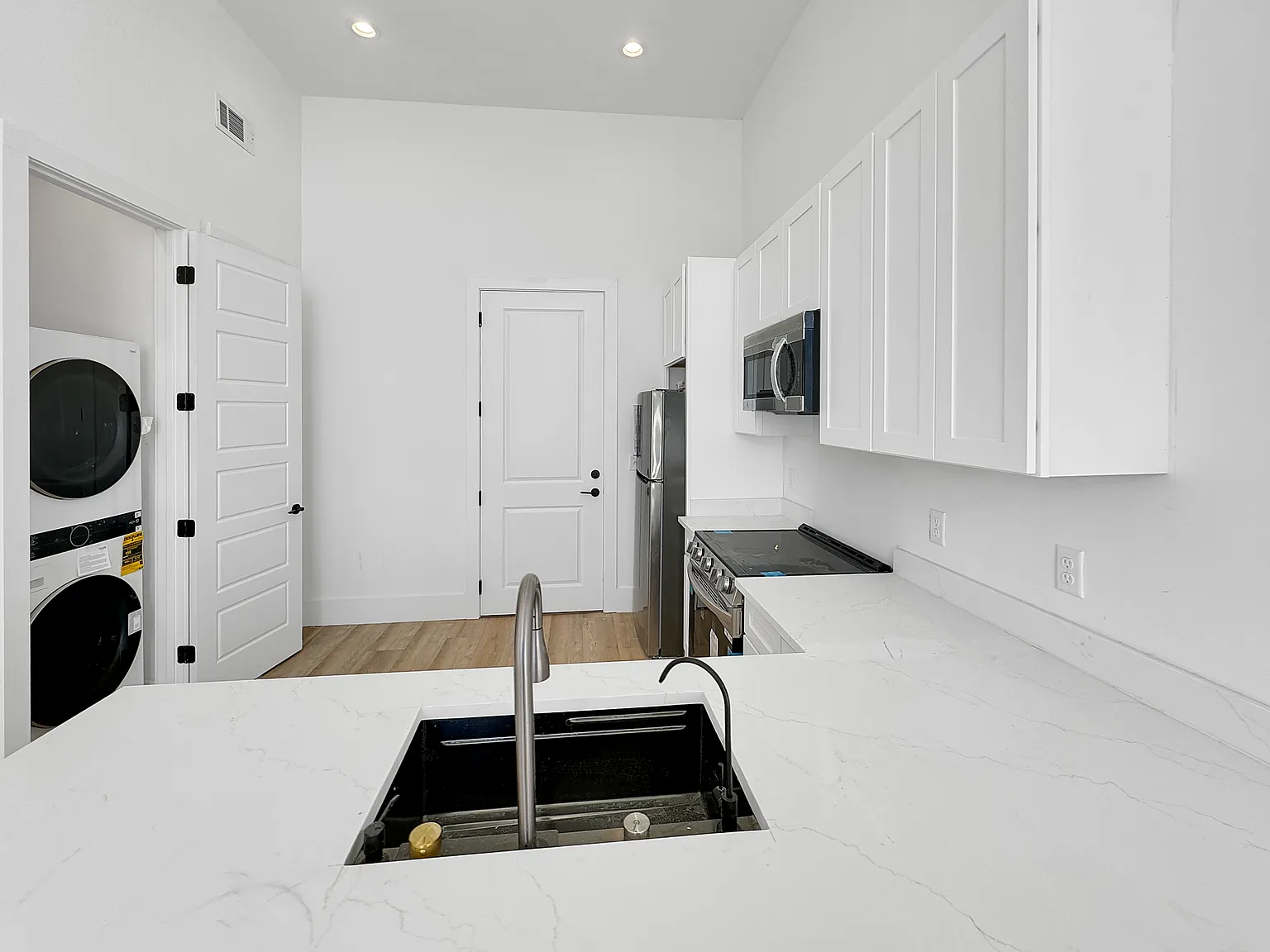 Holy Cross Apartments — Photo 3
