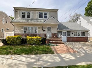 14336 257th St, Rosedale, NY 11422