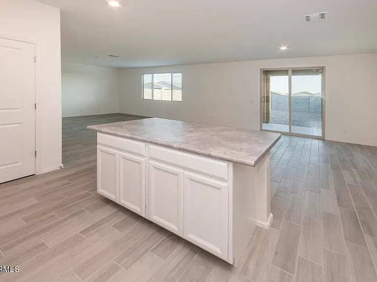 7243 N 125th Dr — Photo 9