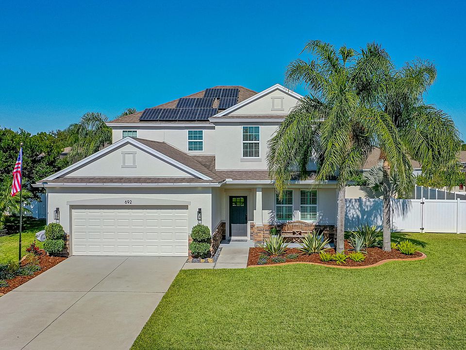 1st image of 692 Grape Ivy Ln
