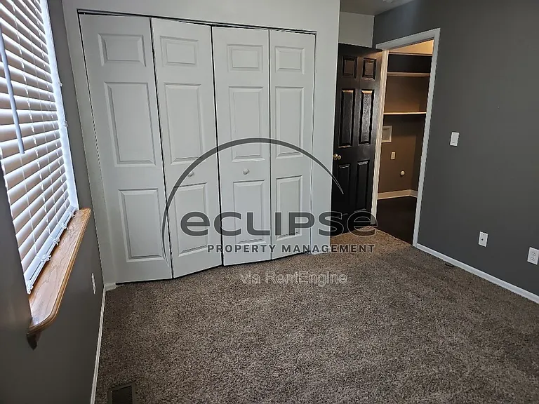 501 Foster Ave — Photo 11