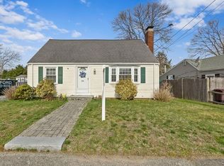 54 Holly Hill Cir, Weymouth, MA 02190