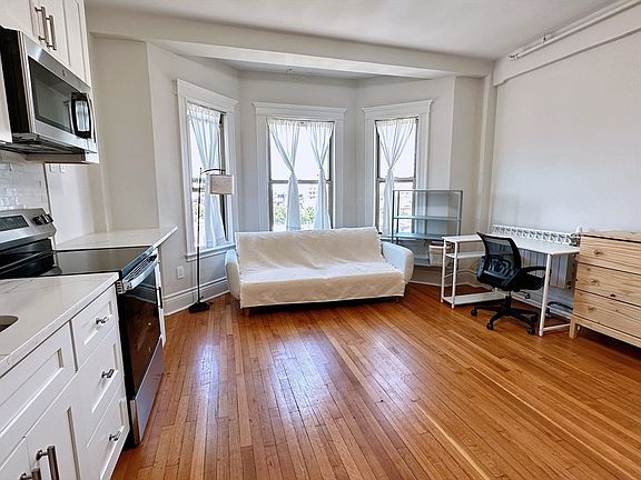 3rd image of 270 Huntington Ave APT 706