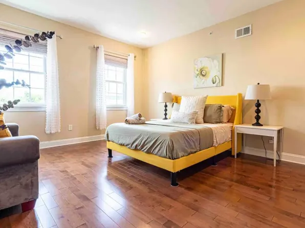 1719 Cambridge St, Philadelphia, PA 19130