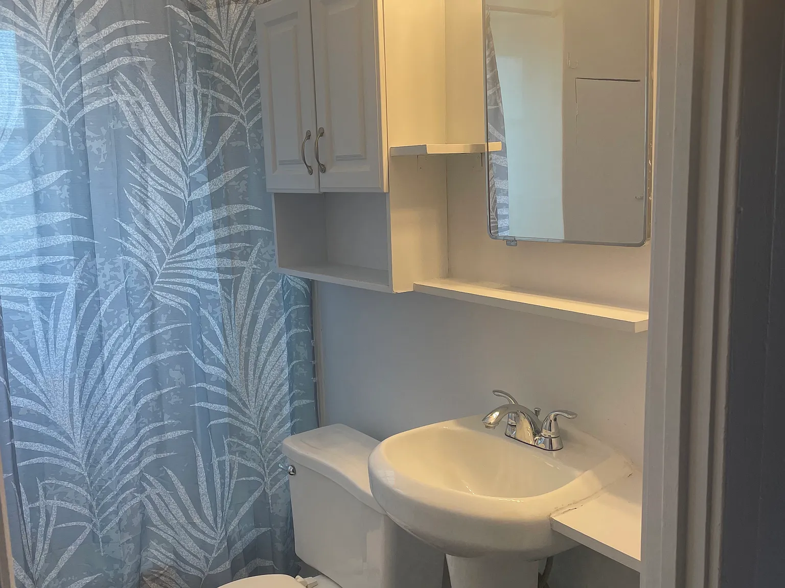 2 bed, 1050 sqft, $1,100 — Photo 3