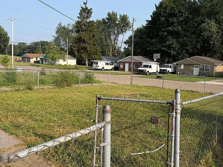 2905 Fairmount St NE — Photo 12