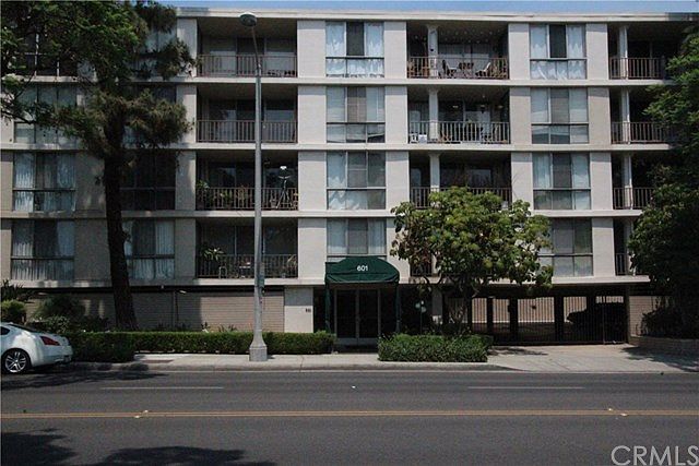 2nd image of 601 E Del Mar Blvd APT 502