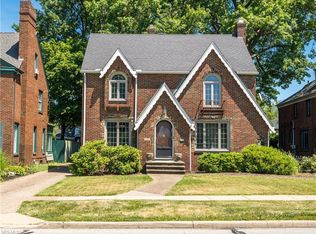 1537 Bunts Rd, Lakewood, OH 44107